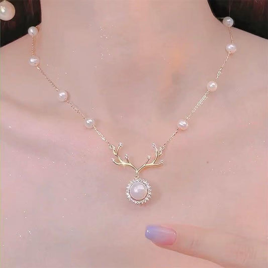 White Shell Deer Necklace, Chic Minimalist Pendant, Luxury Fashion Jewelry, Romantic Birthday Gift for Women